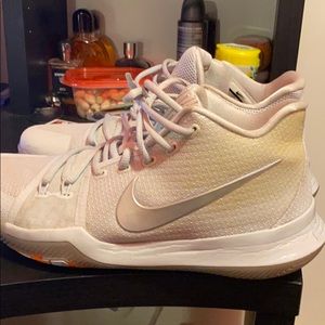 Nike Kyrie 3